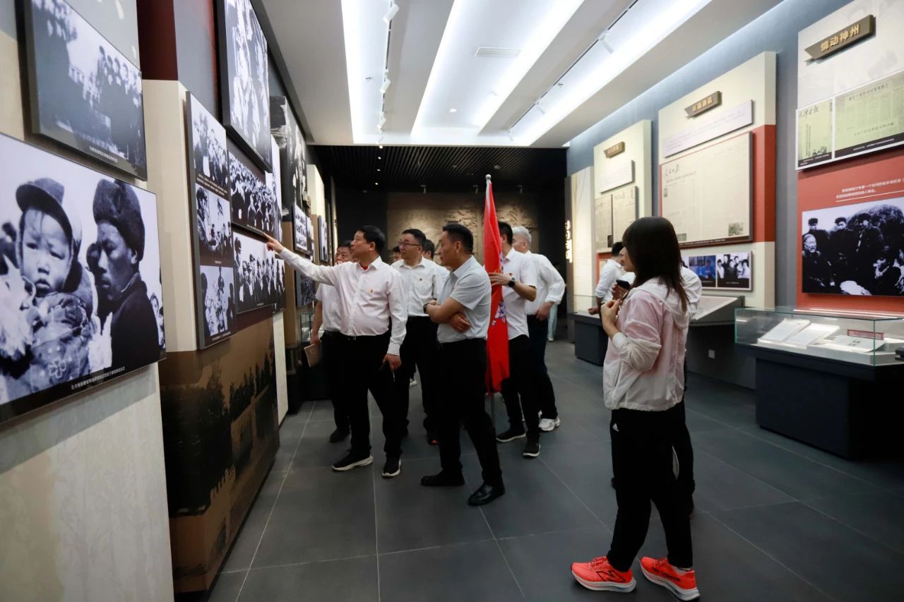 砥礪初心使命，汲取奮進(jìn)力量丨花花牛乳業(yè)集團(tuán)黨委組織開展學(xué)習(xí)“焦裕祿精神”主題黨日活動