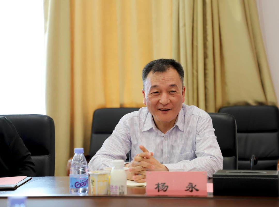 交流促提升 互動(dòng)謀發(fā)展|花花牛乳業(yè)集團(tuán)總裁楊永帶隊(duì)分別赴廣東燕塘乳業(yè)及越秀風(fēng)行乳業(yè)參觀交流 交流促提升 互動(dòng)謀發(fā)展|花花牛乳業(yè)集團(tuán)總裁楊永帶隊(duì)分別赴廣東燕塘乳業(yè)及越秀風(fēng)行乳業(yè)參觀交流