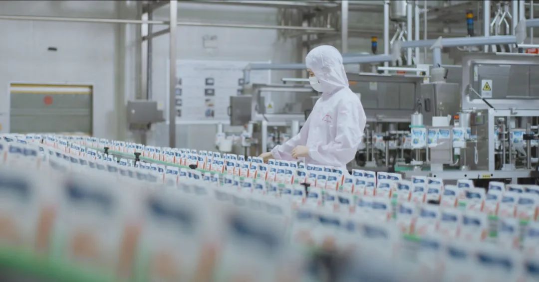 佳木斯市招商考察團蒞臨花花牛考察座談