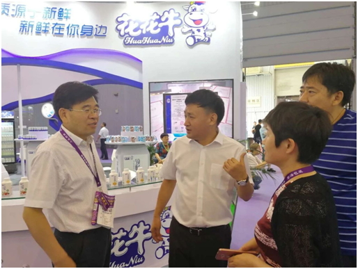 殊榮是奮斗的動力 花花牛榮獲三項(xiàng)大獎!!! 殊榮是奮斗的動力 花花牛榮獲三項(xiàng)大獎!!!