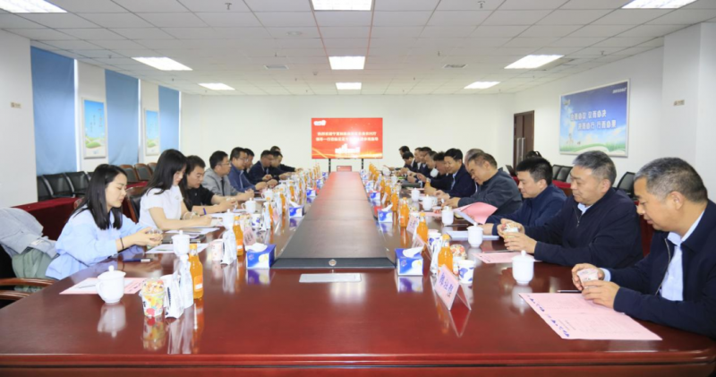 花花牛丨寧夏農業(yè)農村廳畜牧獸醫(yī)局局長洪龍一行蒞臨花花牛參觀調研