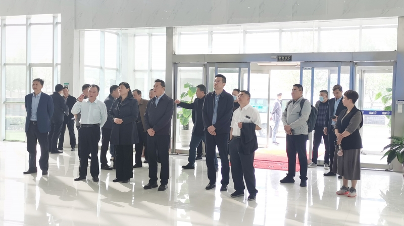 花花牛丨沈陽市人大常委會副主任曹鵬一行蒞臨花花?？疾熳? />
			</div>
		<div   id=