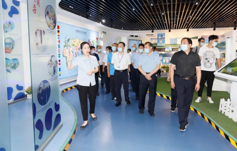 鄭州市安全生產雙重預防體系建設現(xiàn)場觀摩會在花花牛乳業(yè)集團鄭州分公司召開